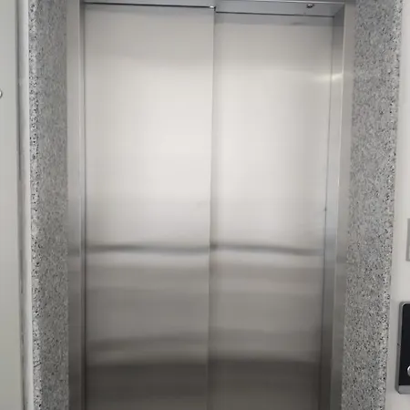 Next To Blloku Lovely Apartment-comodissimo Centro * Tirana