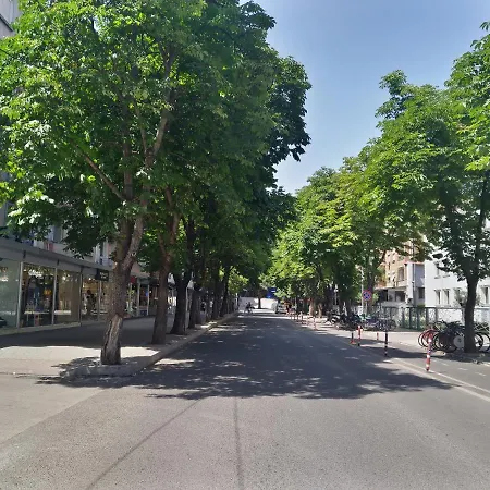 Next To Blloku Lovely Apartment-comodissimo Centro Lägenhet *