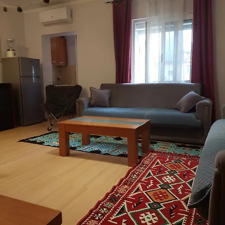Next To Blloku Lovely Apartment-comodissimo Centro Apartament