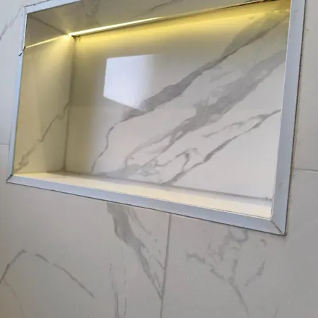 Lägenhet Next To Blloku Lovely Apartment-comodissimo Centro Tirana