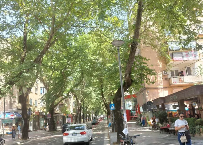 Next To Blloku Lovely Apartment-comodissimo Centro