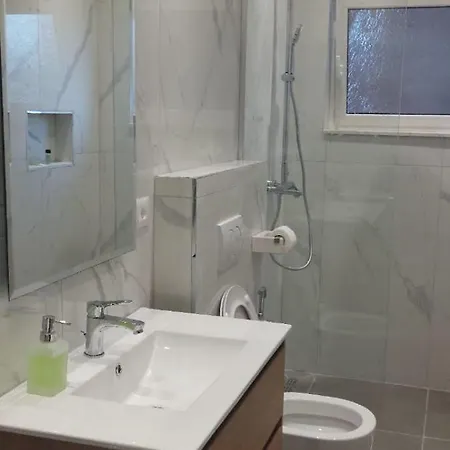 Next To Blloku Lovely Apartment-comodissimo Centro *