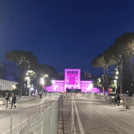 Next To Blloku Lovely Apartment-comodissimo Centro