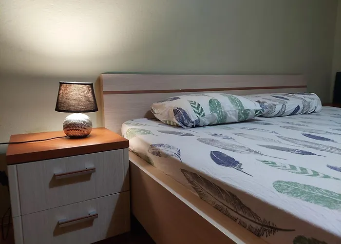 公寓 Next To Blloku Lovely Apartment-comodissimo Centro 地拉那