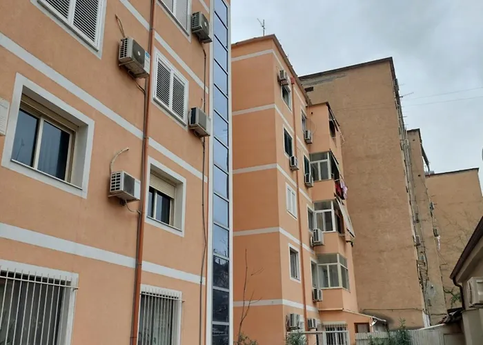 Next To Blloku Lovely Apartment-comodissimo Centro *